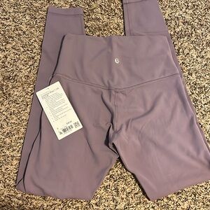 Lululemon Align HR 28” 💜
